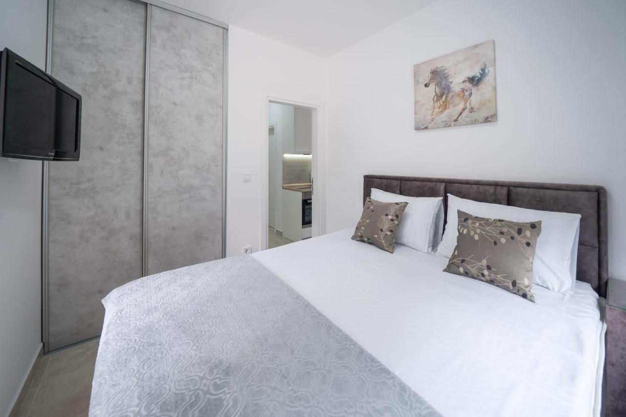 Apartment Adriana โกตอร์ ภายนอก รูปภาพ