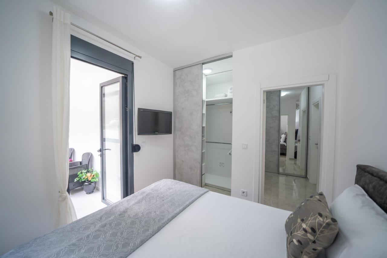Apartment Adriana โกตอร์ ภายนอก รูปภาพ