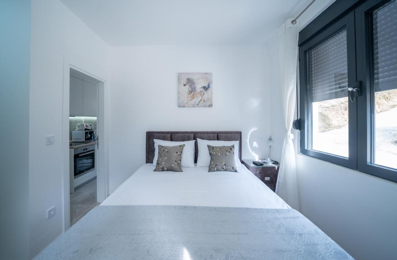 Apartment Adriana โกตอร์ ภายนอก รูปภาพ